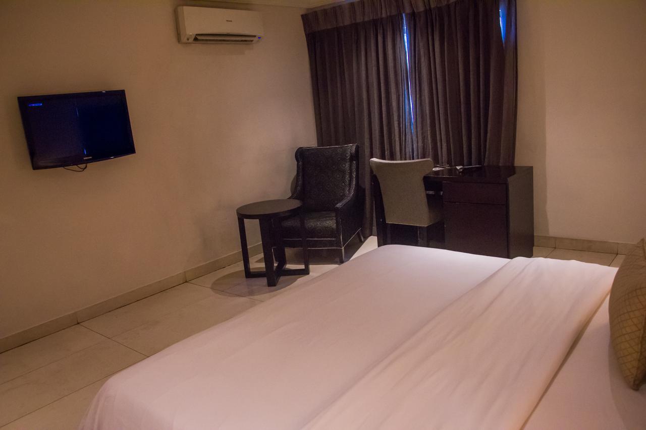 S & S Hotel & Suites Lagos Eksteriør billede