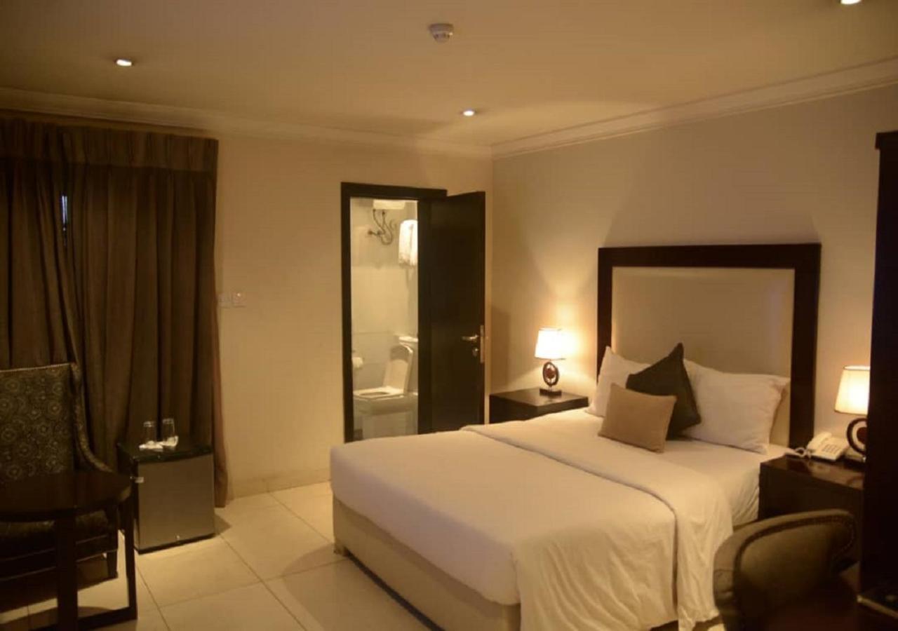 S & S Hotel & Suites Lagos Eksteriør billede